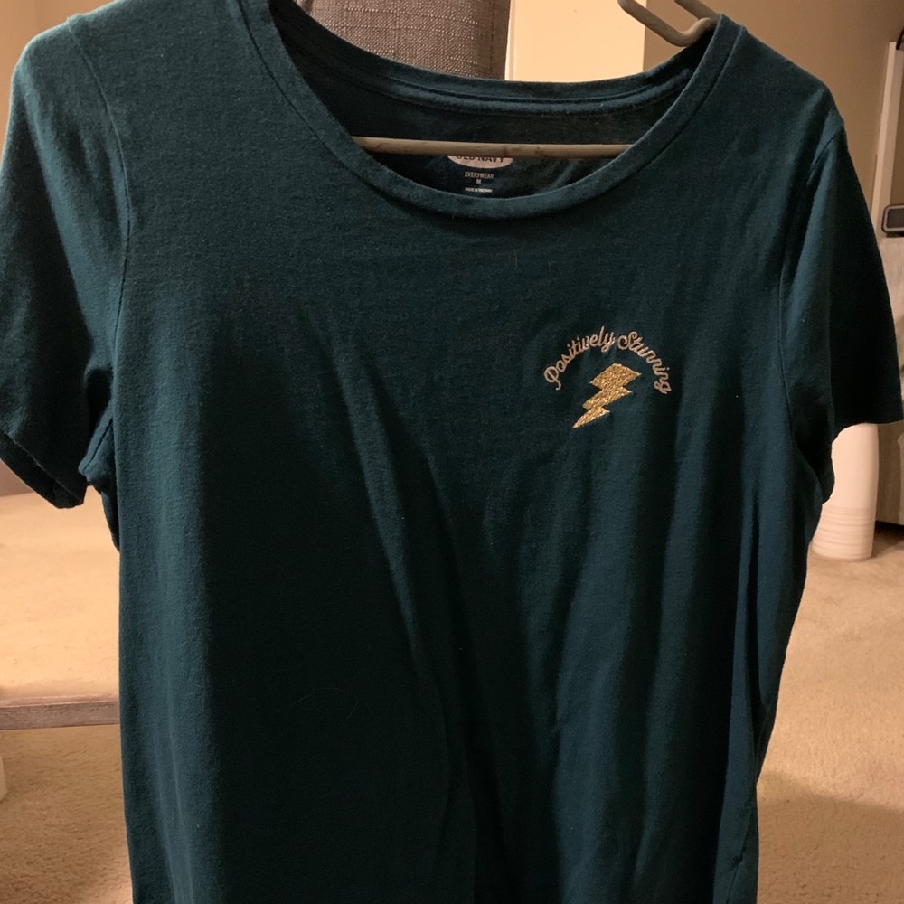 Old navy tee
